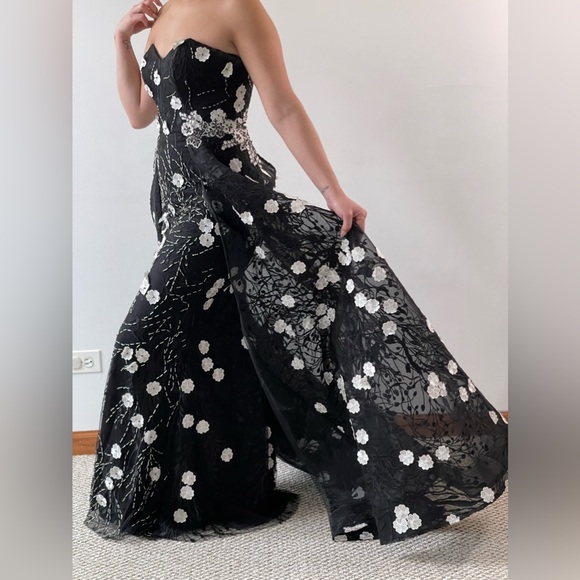 shankara Dresses & Skirts - Enchanted Night Gown!!! Beautiful details with flowers.